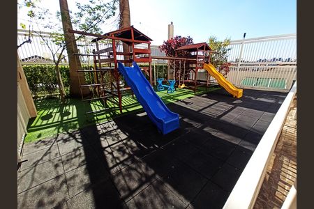 Apartamento à venda com 46m², 2 quartos e 1 vaga Apartamento à venda com 46m², 2 quartos e 1 vagaPlayground