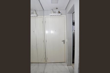 Apartamento à venda com 46m², 2 quartos e 1 vaga Apartamento à venda com 46m², 2 quartos e 1 vagaDetalhe - Hall Apto.
