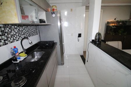 Cozinha de apartamento para alugar com 2 quartos, 50m² em Jardim Terras do Sul, São José dos Campos