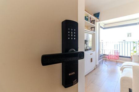 Studio à venda com 26m², 1 quarto e sem vaga Studio à venda com 26m², 1 quarto e sem vagaFechadura Eletrônica