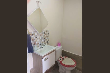 Casa à venda com 200m², 5 quartos e 2 vagasBanheiro
