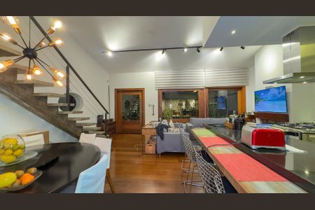 Sala de casa à venda com 2 quartos, 500m² em Brooklin, São Paulo