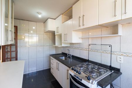 Apartamento à venda com 57m², 2 quartos e 1 vaga Apartamento à venda com 57m², 2 quartos e 1 vagaCozinha e Área de Serviço