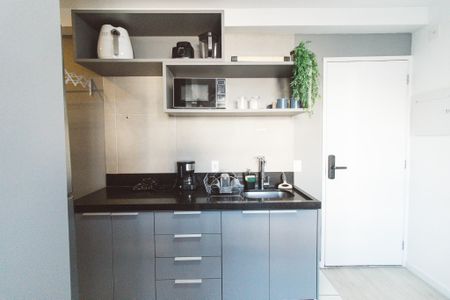 Apartamento para alugar com 34m², 2 quartos e sem vaga Apartamento para alugar com 34m², 2 quartos e sem vagaCozinha e Área de Serviço