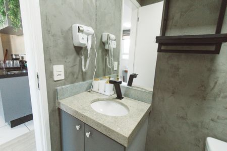 Banheiro de apartamento para alugar com 2 quartos, 34m² em Santana, São Paulo