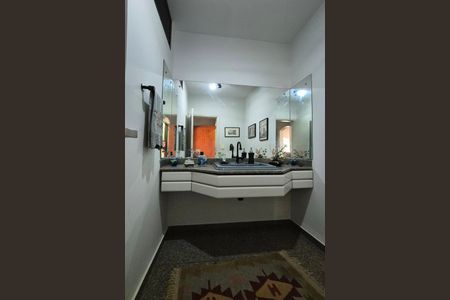 Apartamento para alugar com 160m², 3 quartos e 2 vagas Apartamento para alugar com 160m², 3 quartos e 2 vagasLavabo