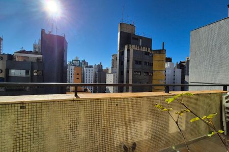 Apartamento para alugar com 160m², 3 quartos e 2 vagas Apartamento para alugar com 160m², 3 quartos e 2 vagasVista do Quarto 2