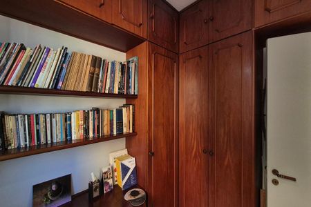 Apartamento para alugar com 160m², 3 quartos e 2 vagas Apartamento para alugar com 160m², 3 quartos e 2 vagasQuarto de Serviço