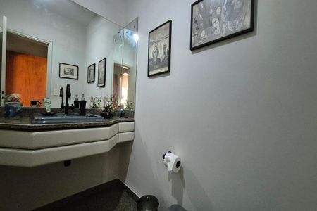 Apartamento para alugar com 160m², 3 quartos e 2 vagas Apartamento para alugar com 160m², 3 quartos e 2 vagasLavabo