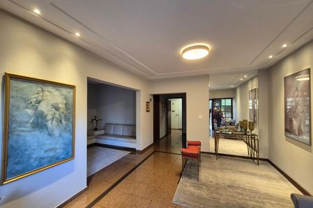 Apartamento para alugar com 160m², 3 quartos e 2 vagas Apartamento para alugar com 160m², 3 quartos e 2 vagasHall de Entrada