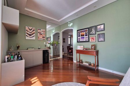 Apartamento para alugar com 160m², 3 quartos e 2 vagas Apartamento para alugar com 160m², 3 quartos e 2 vagasSala
