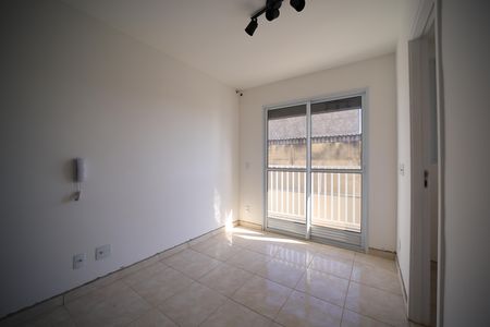 Sala de apartamento para alugar com 2 quartos, 40m² em Jardim Maringa, São Paulo