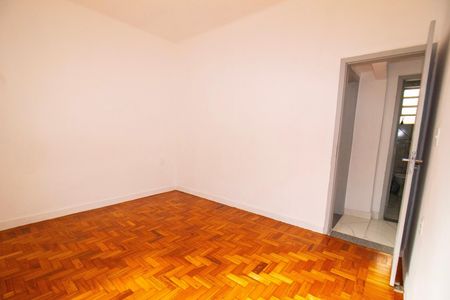 Quarto 01  de casa para alugar com 3 quartos, 99m² em Carlos Prates, Belo Horizonte