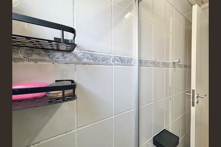 Apartamento à venda com 56m², 2 quartos e 1 vaga Apartamento à venda com 56m², 2 quartos e 1 vagaBanheiro