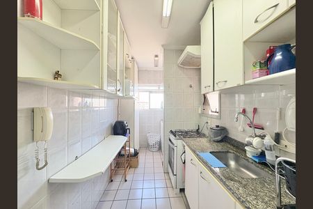 Apartamento à venda com 56m², 2 quartos e 1 vaga Apartamento à venda com 56m², 2 quartos e 1 vagaCozinha