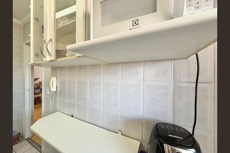 Cozinha de apartamento à venda com 2 quartos, 56m² em Freguesia do Ó, São Paulo