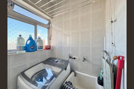 Apartamento à venda com 56m², 2 quartos e 1 vaga Apartamento à venda com 56m², 2 quartos e 1 vagaÁrea de Serviço