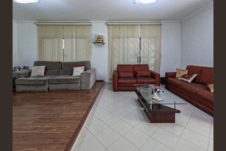 Casa para alugar com 296m², 3 quartos e 4 vagas