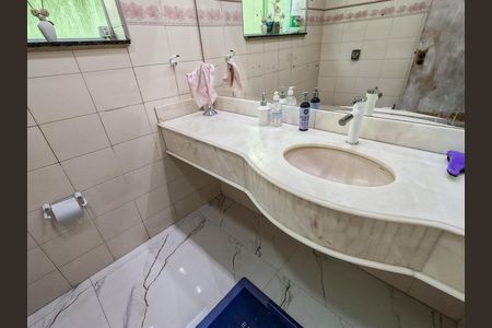 Casa para alugar com 296m², 3 quartos e 4 vagas