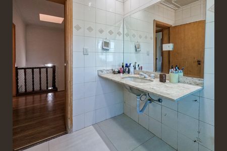 Casa para alugar com 296m², 3 quartos e 4 vagas