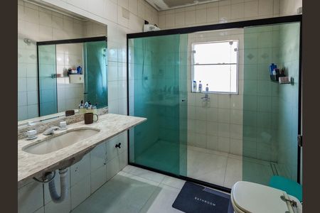 Casa para alugar com 296m², 3 quartos e 4 vagas