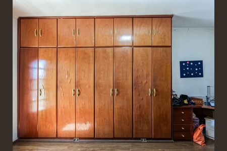 Casa para alugar com 296m², 3 quartos e 4 vagas