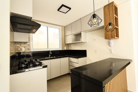 Cozinha de apartamento à venda com 3 quartos, 110m² em Padre Eustáquio, Belo Horizonte