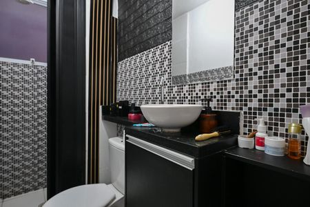 Apartamento para alugar com 46m², 2 quartos e sem vagaBanheiro
