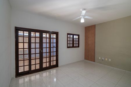 Casa para alugar com 3 quartos, 250m² em Jardim Terras de Santo Antonio, Hortolândia