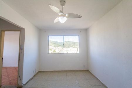 Sala de apartamento para alugar com 2 quartos, 60m² em Realengo, Rio de Janeiro