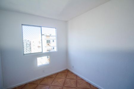 Quarto 1 de apartamento para alugar com 2 quartos, 60m² em Realengo, Rio de Janeiro