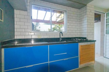 Casa de condomínio para alugar com 100m², 2 quartos e 1 vagaCozinha