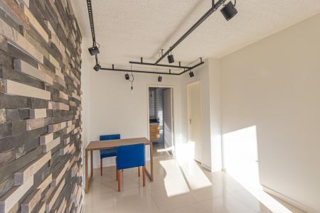 Casa de condomínio para alugar com 100m², 2 quartos e 1 vagaSala