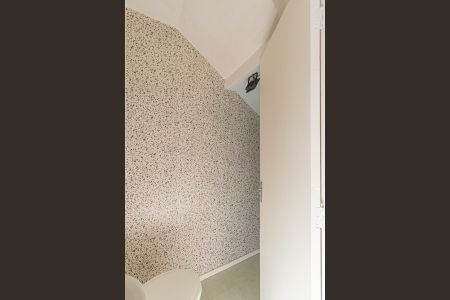 Casa de condomínio para alugar com 100m², 2 quartos e 1 vagaBanheiro de serviço