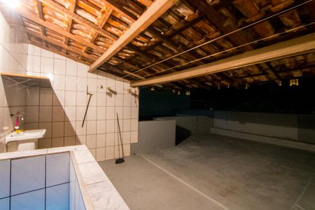 Casa para alugar com 100m², 3 quartos e 1 vagaÁrea de serviço