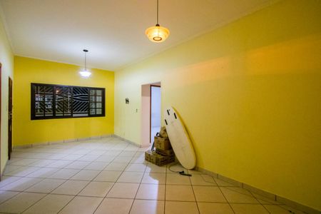 Casa para alugar com 100m², 3 quartos e 1 vagaSala