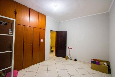 Casa para alugar com 100m², 3 quartos e 1 vagaQuarto 1