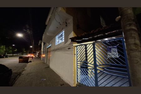 Fachada de casa para alugar com 3 quartos, 100m² em Vila Pires, Santo André