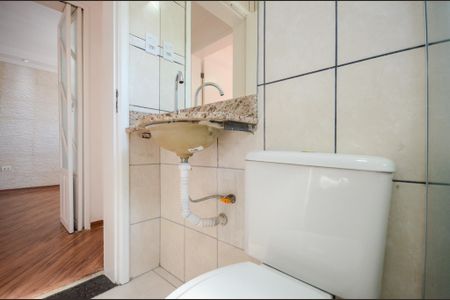 Banheiro de casa para alugar com 1 quarto, 50m² em Moinho Velho, São Paulo
