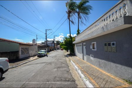 Fachada de casa para alugar com 1 quarto, 50m² em Moinho Velho, São Paulo