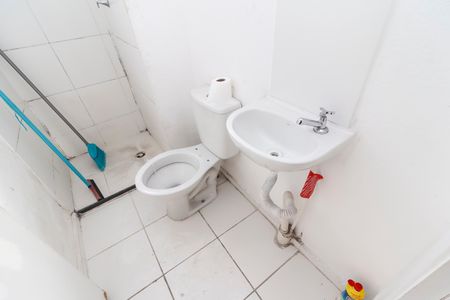 Banheiro de apartamento para alugar com 2 quartos, 42m² em Vila Chabilandia, São Paulo