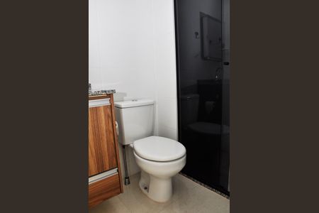 Apartamento à venda com 47m², 2 quartos e 1 vaga Apartamento à venda com 47m², 2 quartos e 1 vagaDetalhe - Banheiro Social
