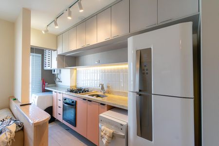 Cozinha de apartamento para alugar com 1 quarto, 32m² em Parque da Vila Prudente, São Paulo