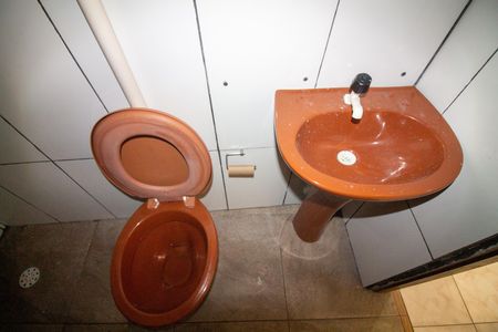 Banheiro de casa para alugar com 1 quarto, 70m² em Vila Bom Jardim, São Paulo