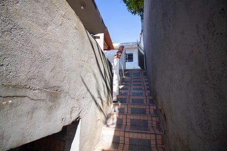 Escada de casa para alugar com 1 quarto, 70m² em Vila Bom Jardim, São Paulo