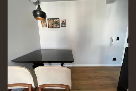 Apartamento à venda com 68m², 3 quartos e 1 vaga Apartamento à venda com 68m², 3 quartos e 1 vagaSala
