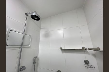 Apartamento à venda com 68m², 3 quartos e 1 vaga Apartamento à venda com 68m², 3 quartos e 1 vagaBanheiro 2