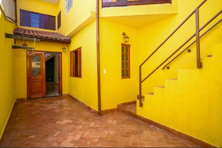 Casa para alugar com 40m², 1 quarto e 1 vaga Casa para alugar com 40m², 1 quarto e 1 vagaQuintal