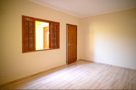 Casa para alugar com 40m², 1 quarto e 1 vaga Casa para alugar com 40m², 1 quarto e 1 vagaQuarto - Suite