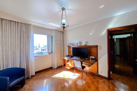 Apartamento à venda com 180m², 3 quartos e sem vaga Apartamento à venda com 180m², 3 quartos e sem vagaQuarto 1
